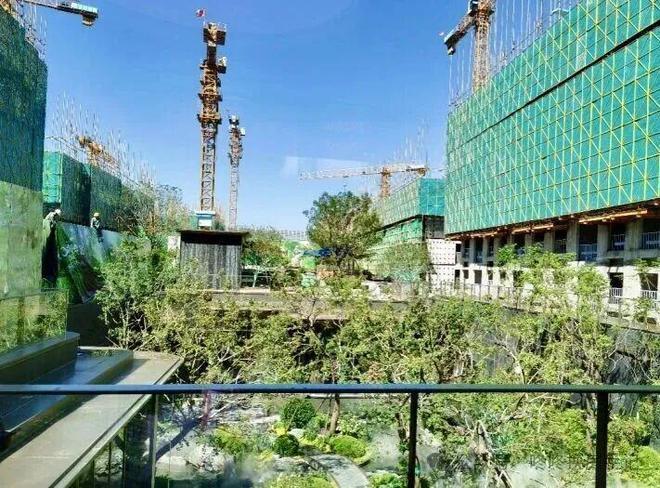 售楼处发布星耀未来奢华生活新标杆瓦力游戏试玩盛大开幕▷星耀未来(图2)